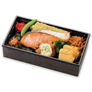 今回は魚弁当の仕込みの様子をブログにアップしてます。