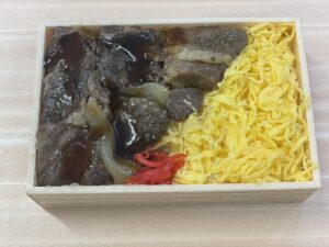 黒毛和牛牛そぼろ弁当の画像