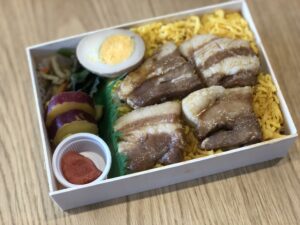 豚角煮弁当の画像