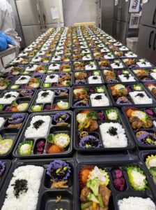 わっぱ弁当の製造の様子